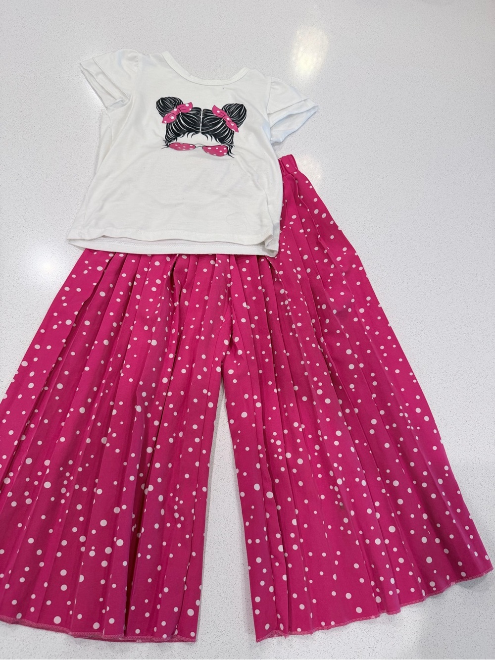 SHEIN Girls 2 Pc Pink Polka Dot Palazzo Pants Graphic Tee Set Size 5Y